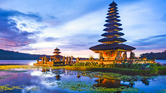 Menyelami Pesona Spiritual dan Keindahan Pura Ulun Danu