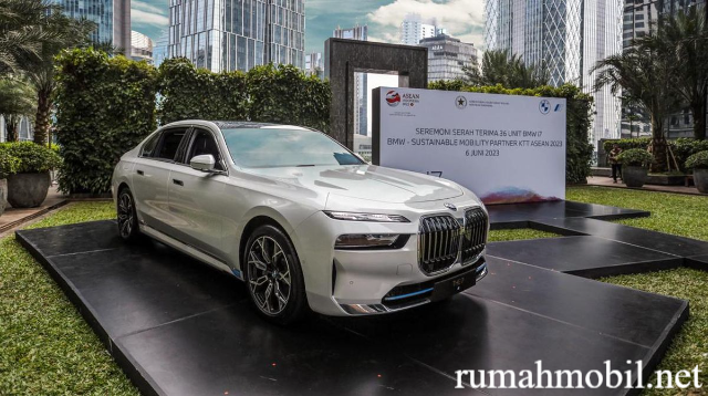 BMW i7 Turun Rp 660 Juta, Harga Gila-gilaan di China